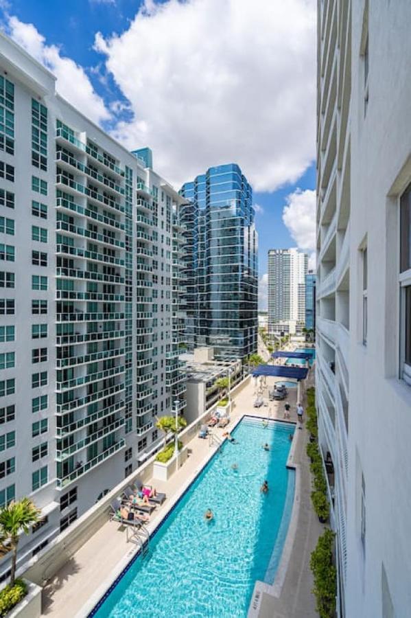 Miami Vice Oceanfront Sky Villa ภายนอก รูปภาพ