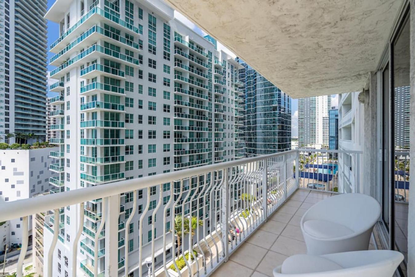 Miami Vice Oceanfront Sky Villa ภายนอก รูปภาพ